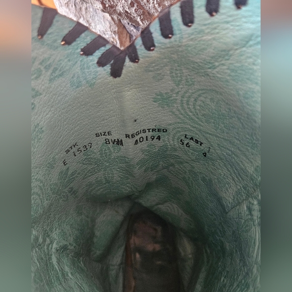 Beautiful Brown Corral Cowboy Boots Size 8.5 - Picture 4 of 7